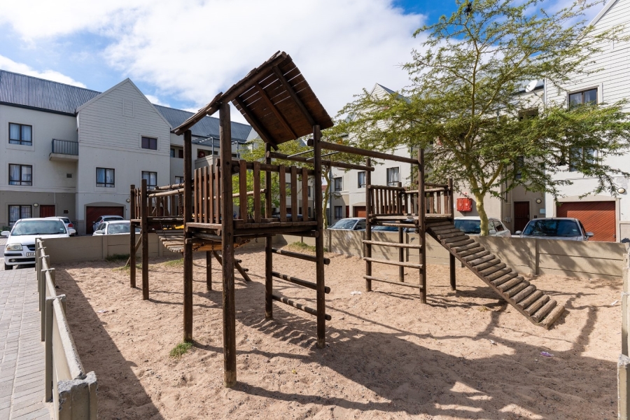3 Bedroom Property for Sale in Parklands Western Cape